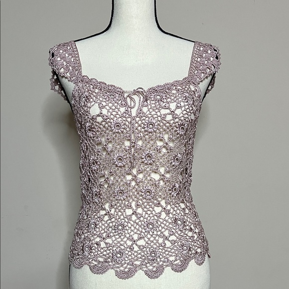 🌸🩷The Limited Crochet Lace Blouse in Light Purple - Picture 1 of 13